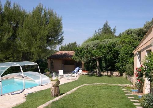 Villa sur une butte entre Luberon et Comtat Venaissin